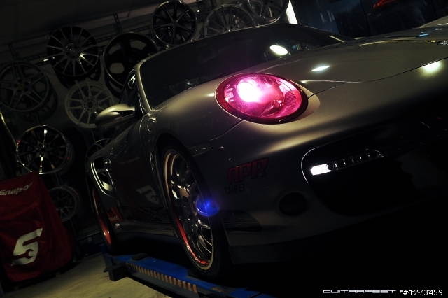 –紅眼炫蛙– Porsche 997 Toubo 殺紅眼開箱拍攝