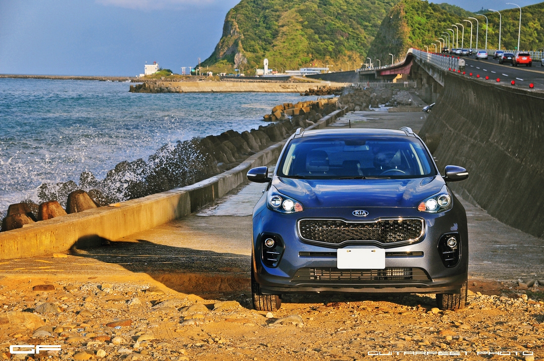 –上山下海– KIA Sportage 型格都會休旅 開箱拍攝