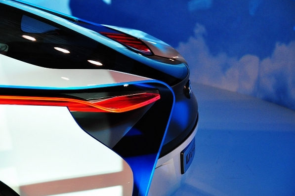 BMW Vision EfficientDynamics 台北信義區展示